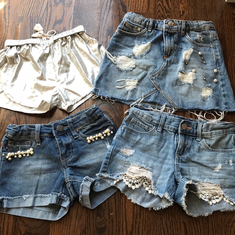 Lot of 3 pairs of shorts and 1 Zara skirt